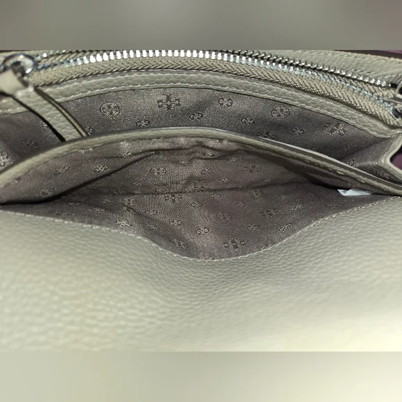 Tory Burch Pebbled Leather Continental Wallet in Light Gray - Picture 10 of 10